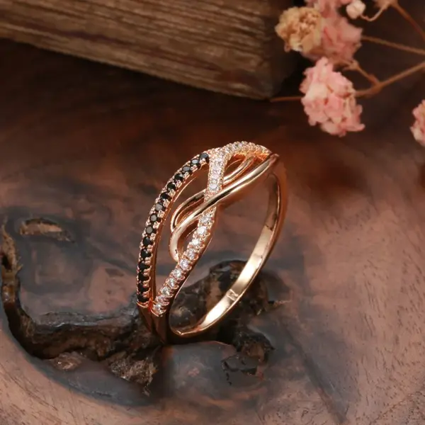 Wholesale New New Style Micro-Paved Zircon Ring For Women Twisted Line Fashionable Bohemian Pattern Casual Style Copper Ring