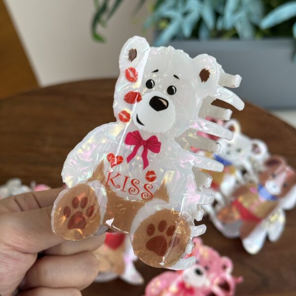 oly-b3457b1ea652efbf73d94e64510d4f52 Wholesale Acrylic Clamp Valentine Bear Cartoon Hair Accessories Animal Hairpin Shark Clip Wholesale Headwear