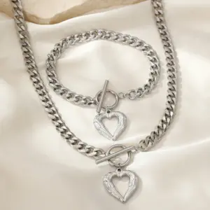 Silver / Average Size / Heart Set