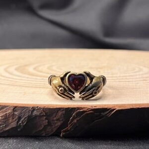 Embrace pomegranate red love ring / Item no. 14
