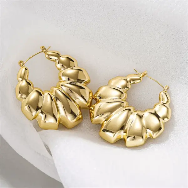 Wholesale Three-dimensional Geometric Earrings For Women In Copper With KC Golden Water Plating And 0.03µm Thickness