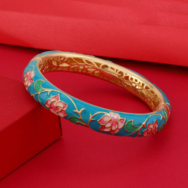 oly-b3dbd49ad4eb43a68ccb1ef8e346d206 Wholesale Beijing Traditional Copper Cloisonne Bracelet Style Retro Palace Hollow Enamel Bracelet High-end Accessories for Women