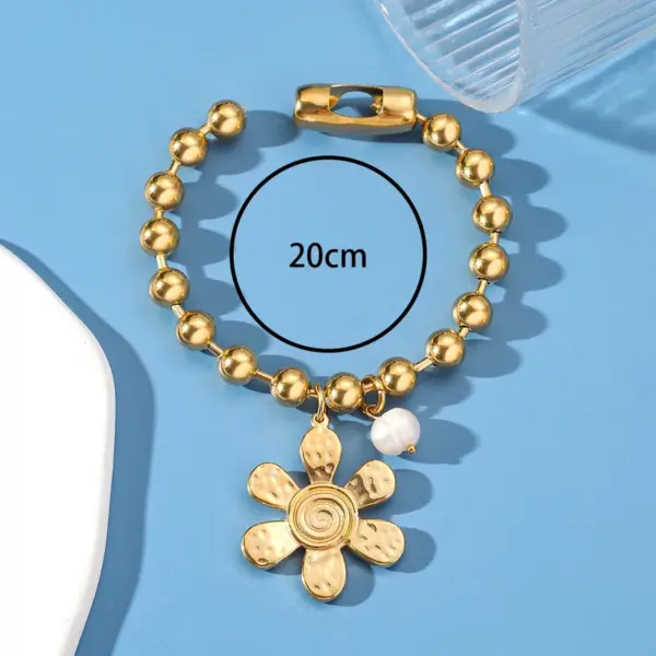 Wholesale PVD Coated Real Gold Plated 24K 18K Gold Flower 304 Stainless Steel Sweet Classic Style Waterproof Non Tarnish Bracelets