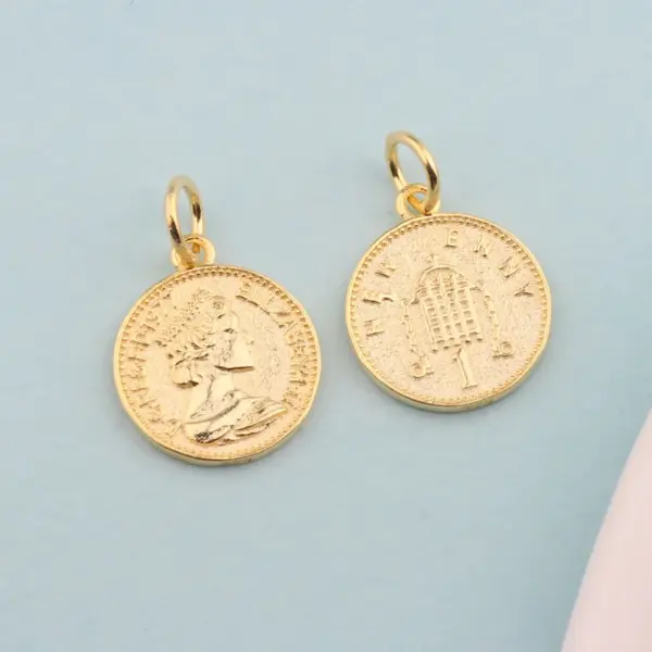 Wholesale 925 Silver Queen Round Pendant Grid DIY Bracelet Necklace Charm Jewelry Accessories Cross Moon Lion American Flag Design