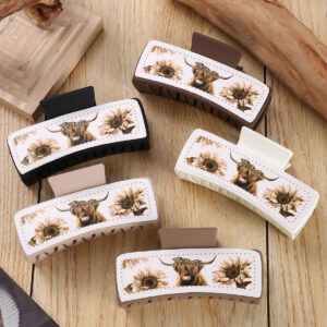 oly-b43584e779d52c9846cef66c28d1abc6 Wholesale Fashionable leather PU yak Chrysanthemum White leather square hairpin simple all-match shark grip high Skull top