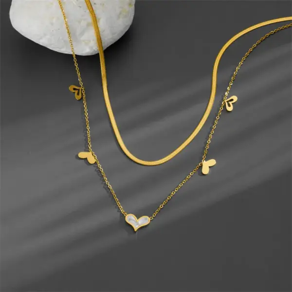 Wholesale Titanium Steel 18K Gold Plated Artistic Plating Heart Shape Acrylic Layered Necklaces