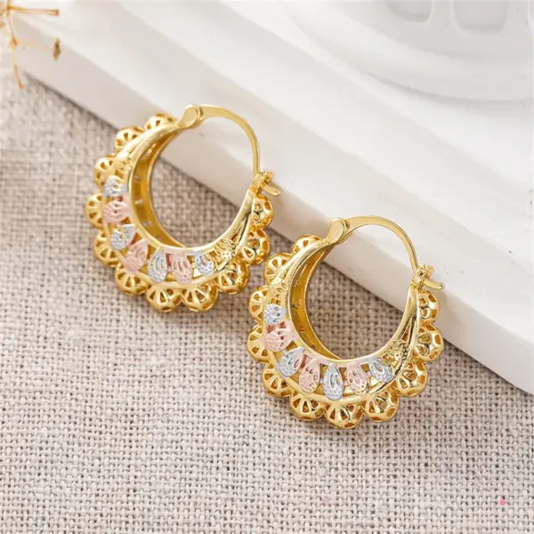 Wholesale Three-dimensional Geometric Earrings For Women In Copper With KC Golden Plated Water Plating And 0.03µm Coating Thickness