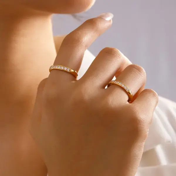 Wholesale Electroplating 18K Gold Golden Plated Round 304 Stainless Steel Elegant Rings