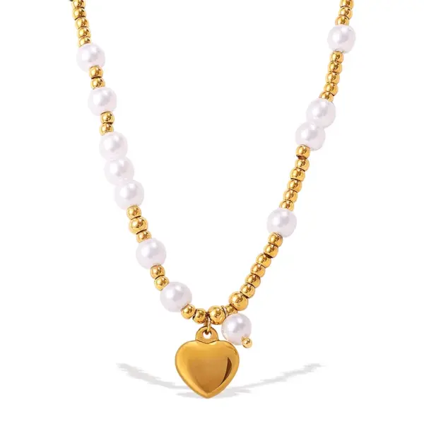 Wholesale French Retro Light Luxury Style Necklace Romantic Casual Baroque Niche Design Sweet And Salty Vacuum Electroplated 18K Real Gold Heart-shaped Imitation Pearl Necklace For Women