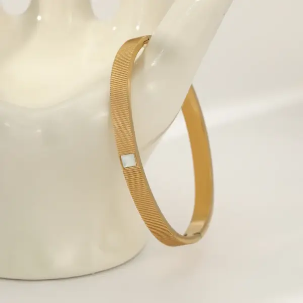 Wholesale 16K Real Gold Plated Platinum Plated 304 Stainless Steel Vacuum Electroplating (In Furnace) Round (Jewelry) Waterproof Non-Fading Bracelet For Unisex Minimalist Cool Style Bracelet For Women High-End Daily Electroplating Non-Fading Jewelry