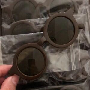 (Round) Brown frame tea
