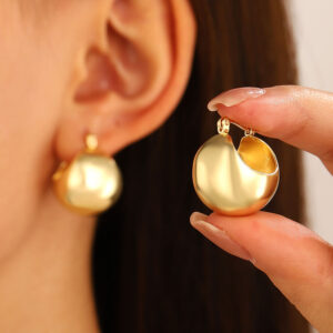 oly-b60171717d34f2a7d5a5f49f5e5d8bbc Wholesale Cross-Border European and American Retro High-End Hollow Earrings for Women French Trendy Gold-Plated Light Luxury Temperament Plain Hoop Earrings for Women