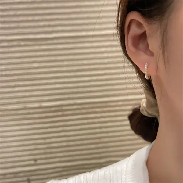 Wholesale Simple Style Geometric Alloy Plating Inlay Artificial Pearls Women's Hoop Earrings