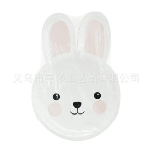 8 rabbit paper plates