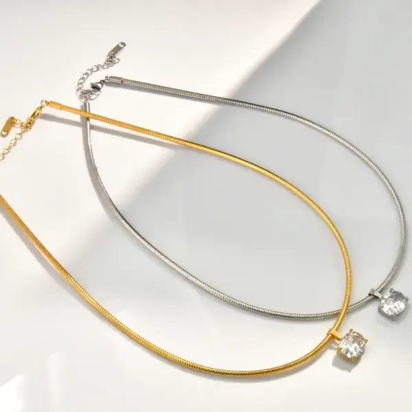 Wholesale Fashion Niche Luxury Diamond-Studded Spring Chain 304 Stainless Steel 18K Gold Plated Necklace