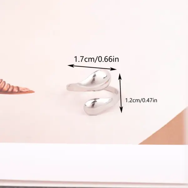 Wholesale 304 Stainless Steel Geometric PVD Coated Stone-Free Golden Plated Lady Queen Sexy Rings