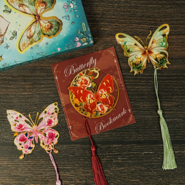 oly-b7c9118f8b5fdb2712c9a7895214d93d Wholesale Butterfly Series Metal Bookmarks Selling Hollow Various Butterfly Bookmarks Student Gifts Essential Cultural Creation