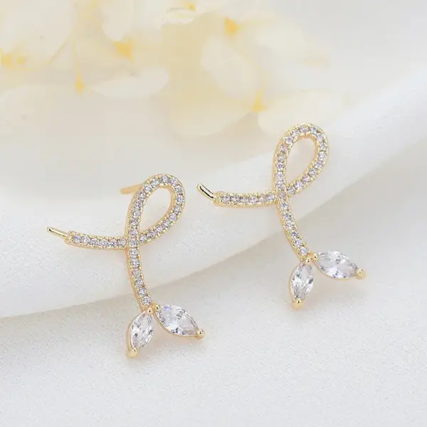 Wholesale Flowers Stud Earrings For Women With 925 Sterling Silver Posts And Copper Base Inlaid With Zirconia In Simple Style