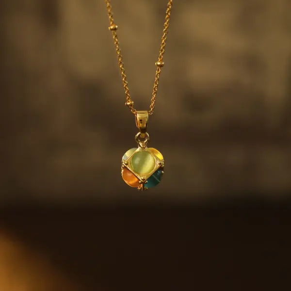 Wholesale Colorful Cube Pendant Necklace Women's Fashion Lightweight Luxury Dopa Cat's Eye Stone Clavicle Chain Geometric Pattern Alloy Copper Jewelry