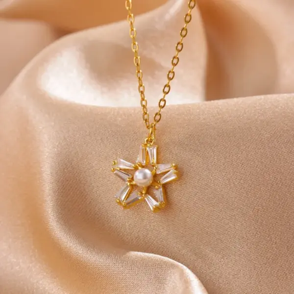 Wholesale Three-dimensional Palm Pendant Necklace For Women With 18K Real Gold Plated Copper And Zircon Inlay, PVD Coated Cable Chain