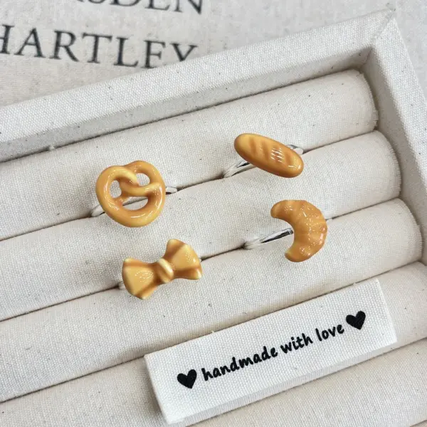 Wholesale Cute Cartoon Caramel Bread Party Ring Set Creative Cat Design Ring Lovely Heart Shaped Butterfly Knot Copper Material Women's Fashion Jewelry