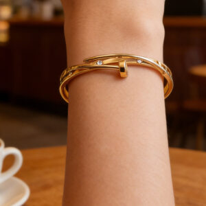 Wholesale Stainless steel jewelry, colorfast, gold-plated nails, titanium steel bracelet