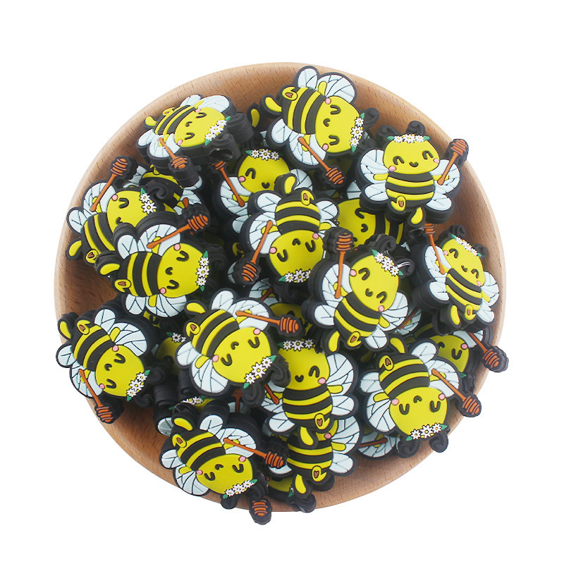 Wholesale New baby supplies cartoon bee small tooth glue creative DIY baby molars nipple anti-chain accessories