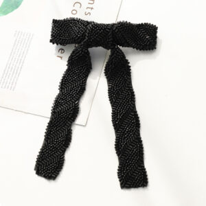 Black leaf-shaped beaded bow hairpin