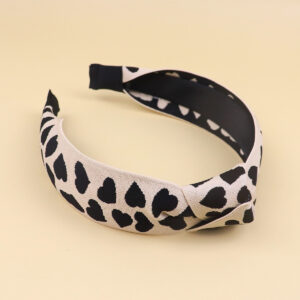 Double love knotted style