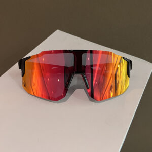 Black frame red