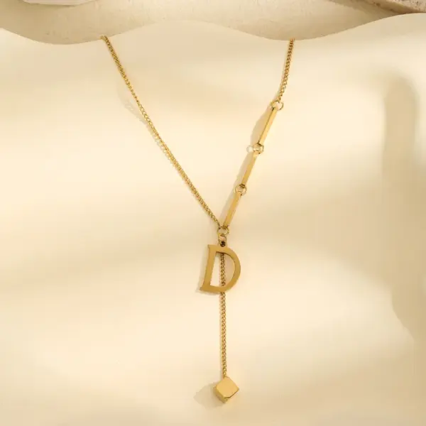 Wholesale Non-Fading Titanium Steel Necklace For Women, Short Design With Letter Pendant, Cool Clavicle Chain Jewelry Accessory