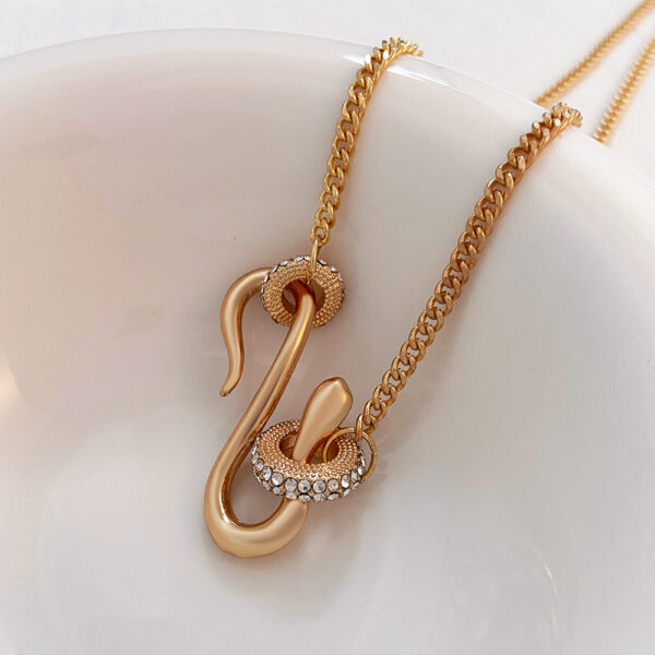 oly-b9d737e101ae762decf800dd68aa70a8 Wholesale Full Diamond Ring Spirit Snake Necklace Women's Ins Fashion Exaggerated Snake Necklace Distinctive Niche Animal Necklace