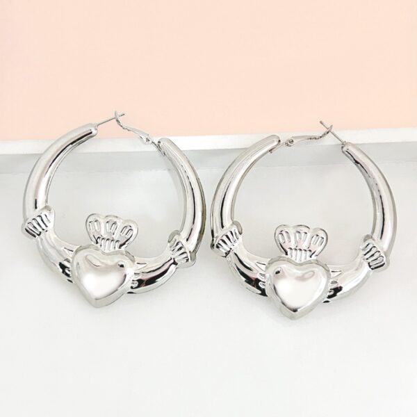 oly-b9e5ddaa1e71b97dd8dca3b836c0471e Wholesale Advanced Sense French Valentine's Day Simple Gold Earrings Love Crown Ring Ear Ring Holiday Music Festival Earrings