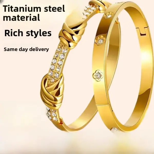 Wholesale Heart Shape Waterproof Non Tarnish Gold Bangle For Women In Simple Style With Rhinestones, 304 Stainless Steel