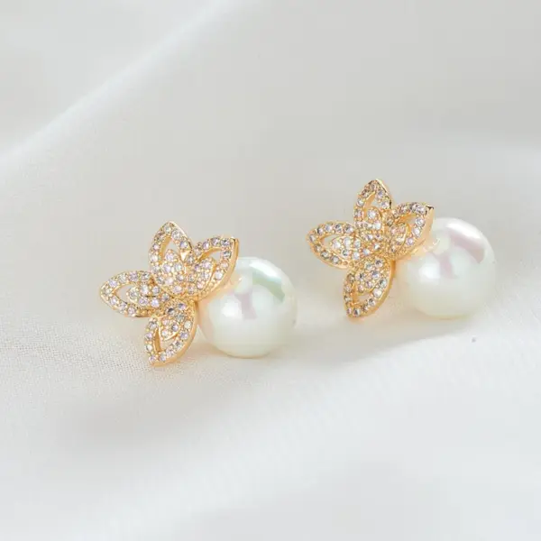 Wholesale 14K Real Gold Plated Copper Flower Stud Earrings With Zircon Inlay Featuring 925 Sterling Silver Ear Pins In New Style