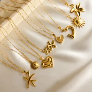 Wholesale 201 Stainless Steel 304 Stainless Steel Ferroalloy Sun Heart Shape Flower Electroplating Ion Plating (IP) Real Gold Plated Simple Style Waterproof Non Tarnish Cable Chain Gold Pendant Necklace