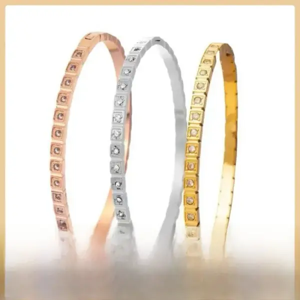 Wholesale Waterproof Non Tarnish Bangle For Women In Gold, Electroplated Titanium Steel With Rhinestones Inlay