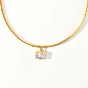 Gold / Average Size