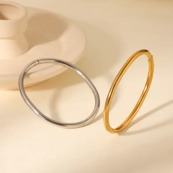 Wholesale 304 Stainless Steel Geometric Customization Laser Engraving PVD Coated 18K Real Gold Plated Casual Simple Style IG Style Waterproof Non Tarnish Gold Bangle
