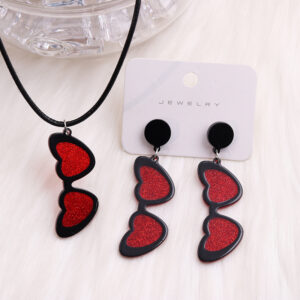 Red and black sunglasses-suit