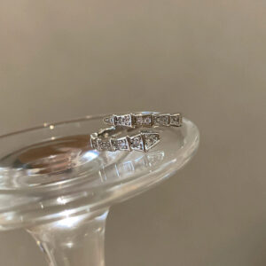 Diamond Snake Ring (White K)