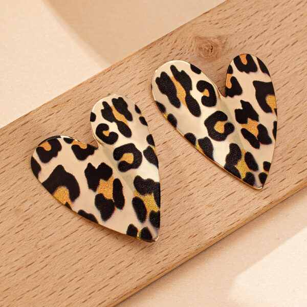 Wholesale Trend Autumn and Winter Printing Leopard Print Love Exaggerated Niche Design Valentine's Day Gift Earrings