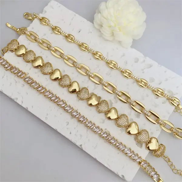 Wholesale Fashionable Multi-Style Copper Plated 18K Gold Color Zircon Heart Geometric Bracelet Suitable For Daily Wear Valentine's Day Gift
