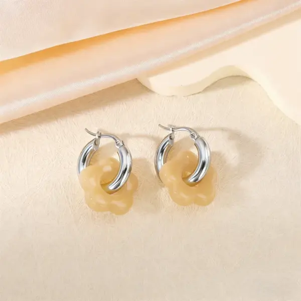 Wholesale Round Hypoallergenic Earrings For Women In 18K Real Gold Plated 304 Stainless Steel With 0.05µm-0.08µm Electroplated Coating