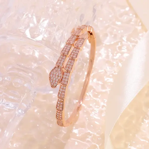 Wholesale Electroplated Copper Snake Pattern Bangle For Women With Zircon Inlay And Water Plating Process