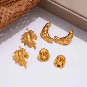 Wholesale Waterproof Non Tarnish Leaves Stud Earrings For Women In 201 Stainless Steel With Real Gold Plated PVD Coating And 0.03µm Thickness