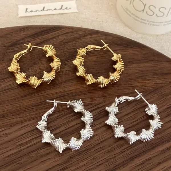Wholesale Fashionable Geometric Irregular Metal Earrings Women's Stylish Unique Design Trendy Versatile Jewelry Accessories