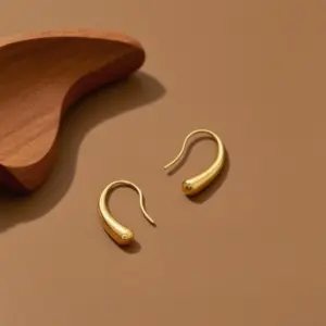 E0355-Curved Hook Water Drop Earrings- Gold