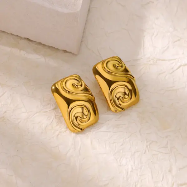 Wholesale 3pcs/set Swirl Style Jewelry Set 18K Gold Plated Stainless Steel Bracelet Ring Earrings Geometric Pattern Swirl Thread Style Jewelry Set Unisex Accessories Christmas Gift Choice