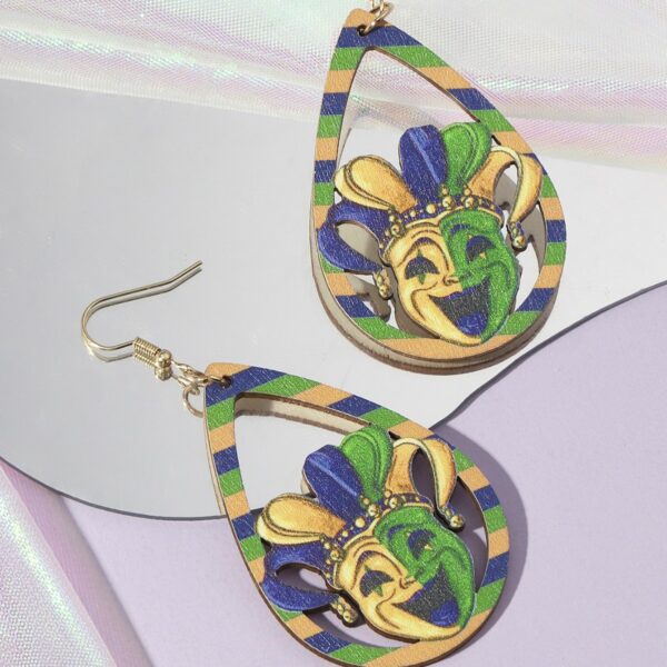 oly-bed808401988d1d81056d326dcfd8ae8 Wholesale 1 Pair Ladies Cross Border Carnival Drop Type Croheart Mask Lightweight Wooden Earrings